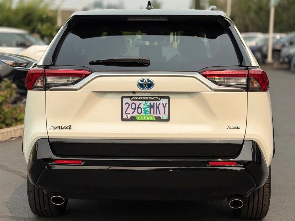 Certified 2021 Toyota RAV4 XSE w/ Weather Package AWD/4WD image 4