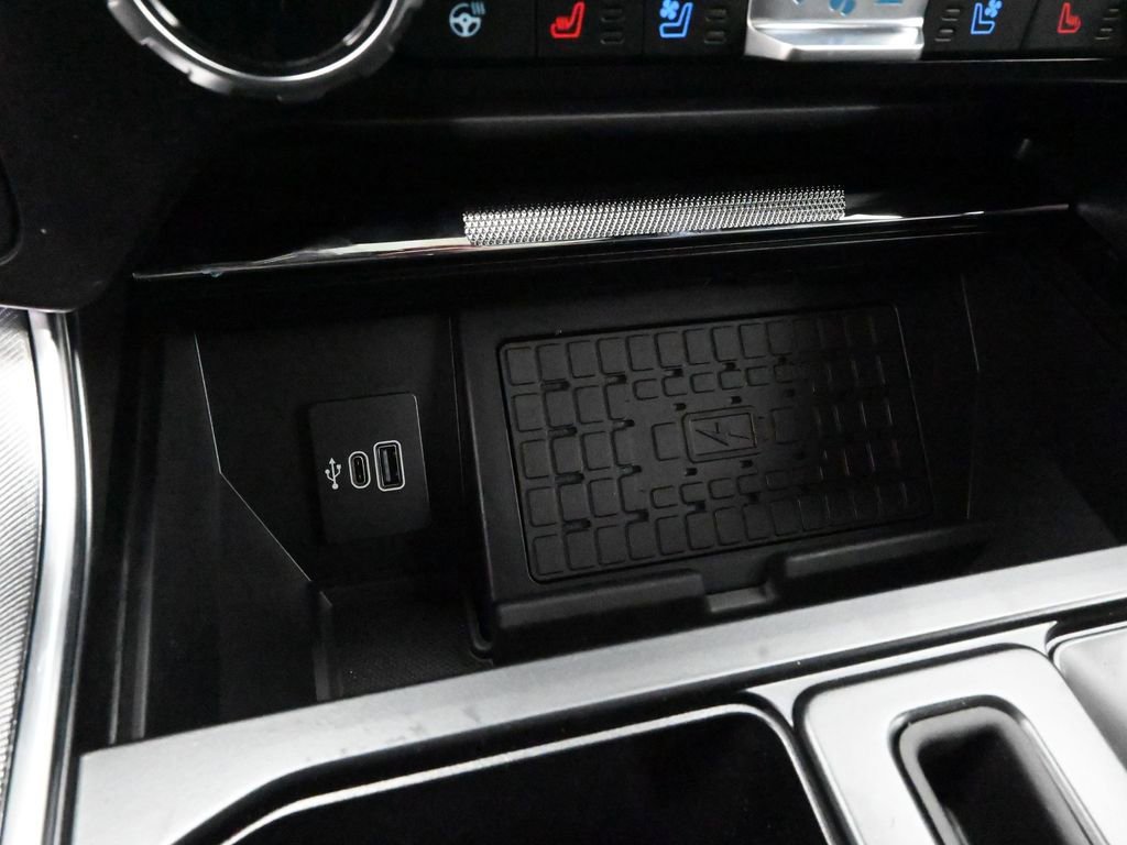 New 2025 Ford F150 Platinum w/ Equipment Group 702A High image 16