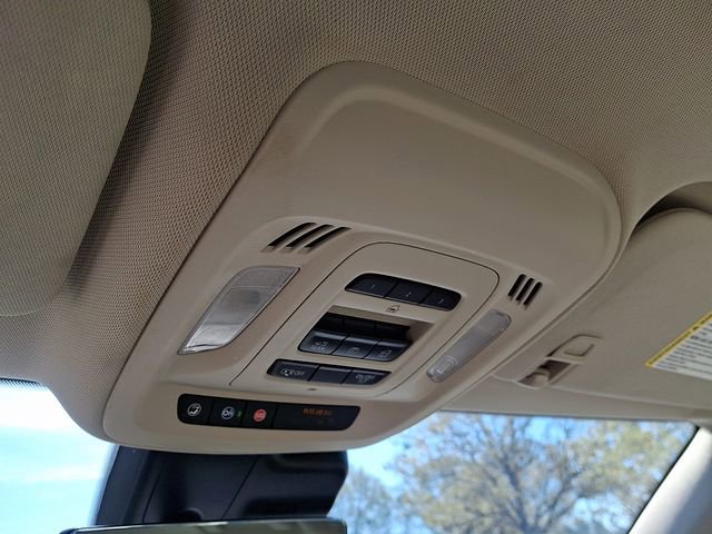 Used 2023 Buick Envision Avenir image 29