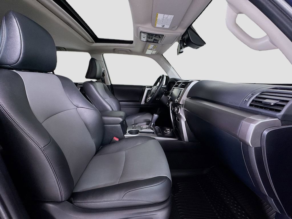 Used 2021 Toyota 4Runner SR5 Premium image 27