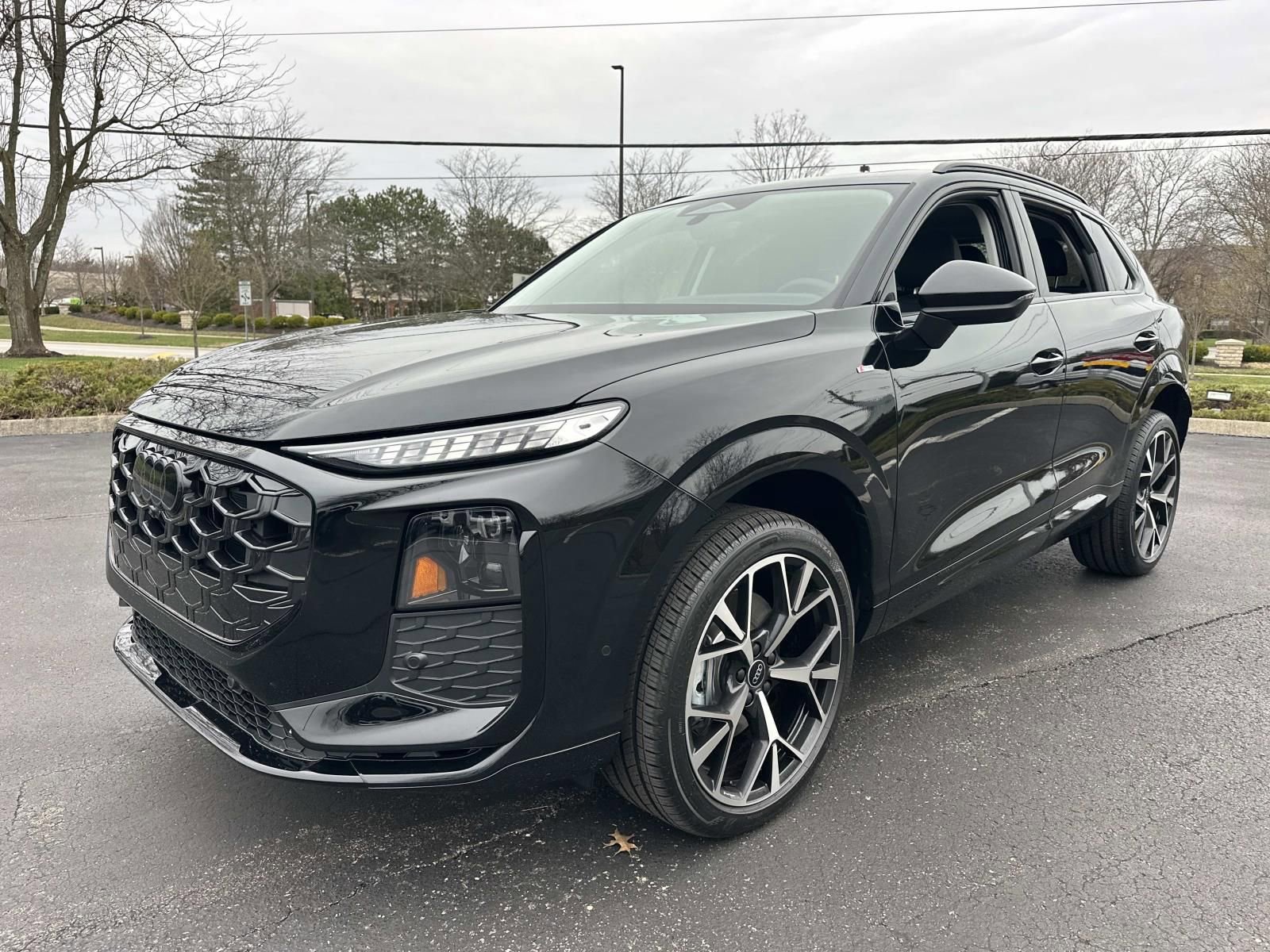 New 2026 Audi Q3 quattro 2.0T image 1