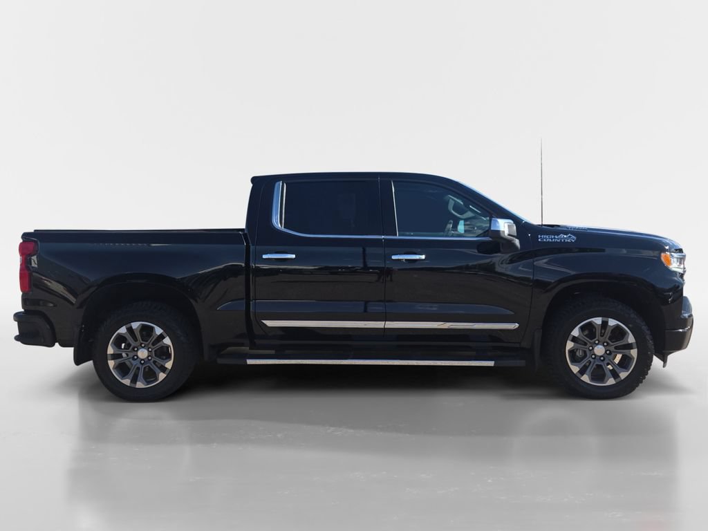 Used 2024 Chevrolet Silverado 1500 High Country w/ Technology Package AWD/4WD image 7