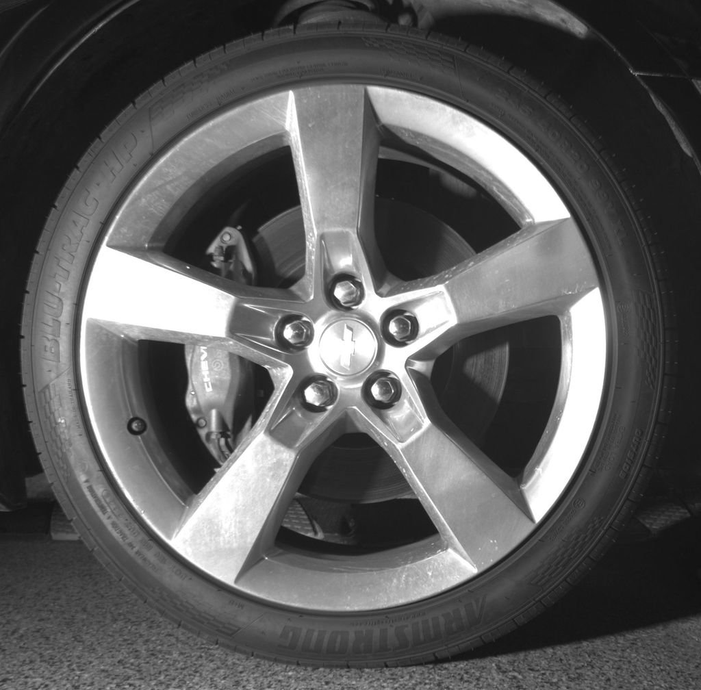 Used 2010 Chevrolet Camaro SS RWD image 12