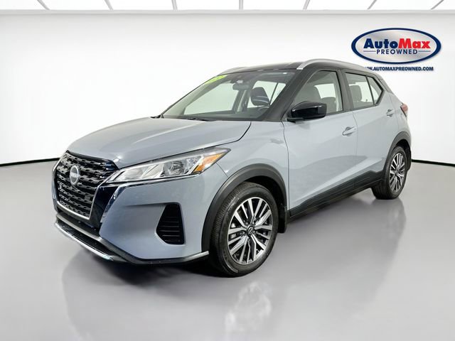 Used 2022 Nissan Kicks SV image 4