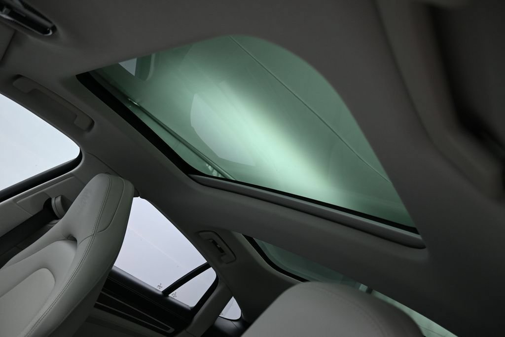 Certified 2023 Porsche Panamera Platinum Edition RWD image 10