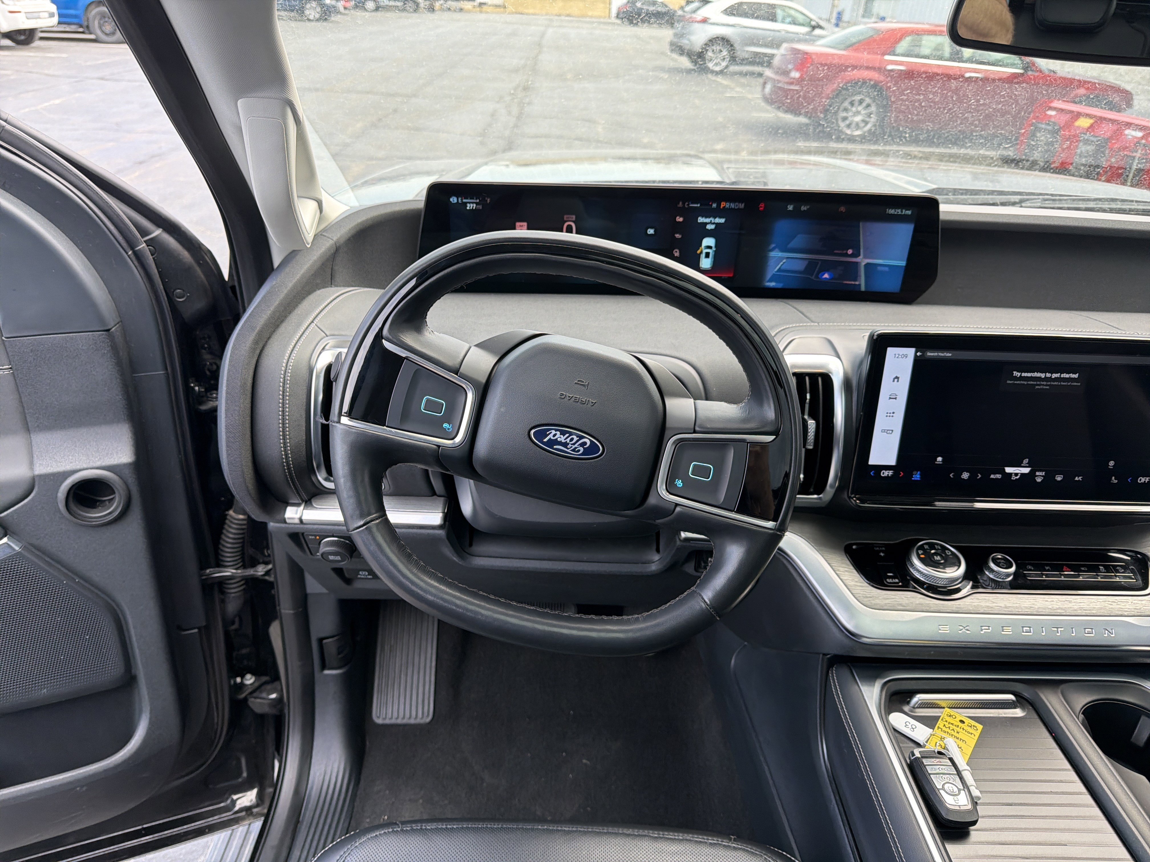 Used 2025 Ford Expedition Max Platinum AWD/4WD image 32