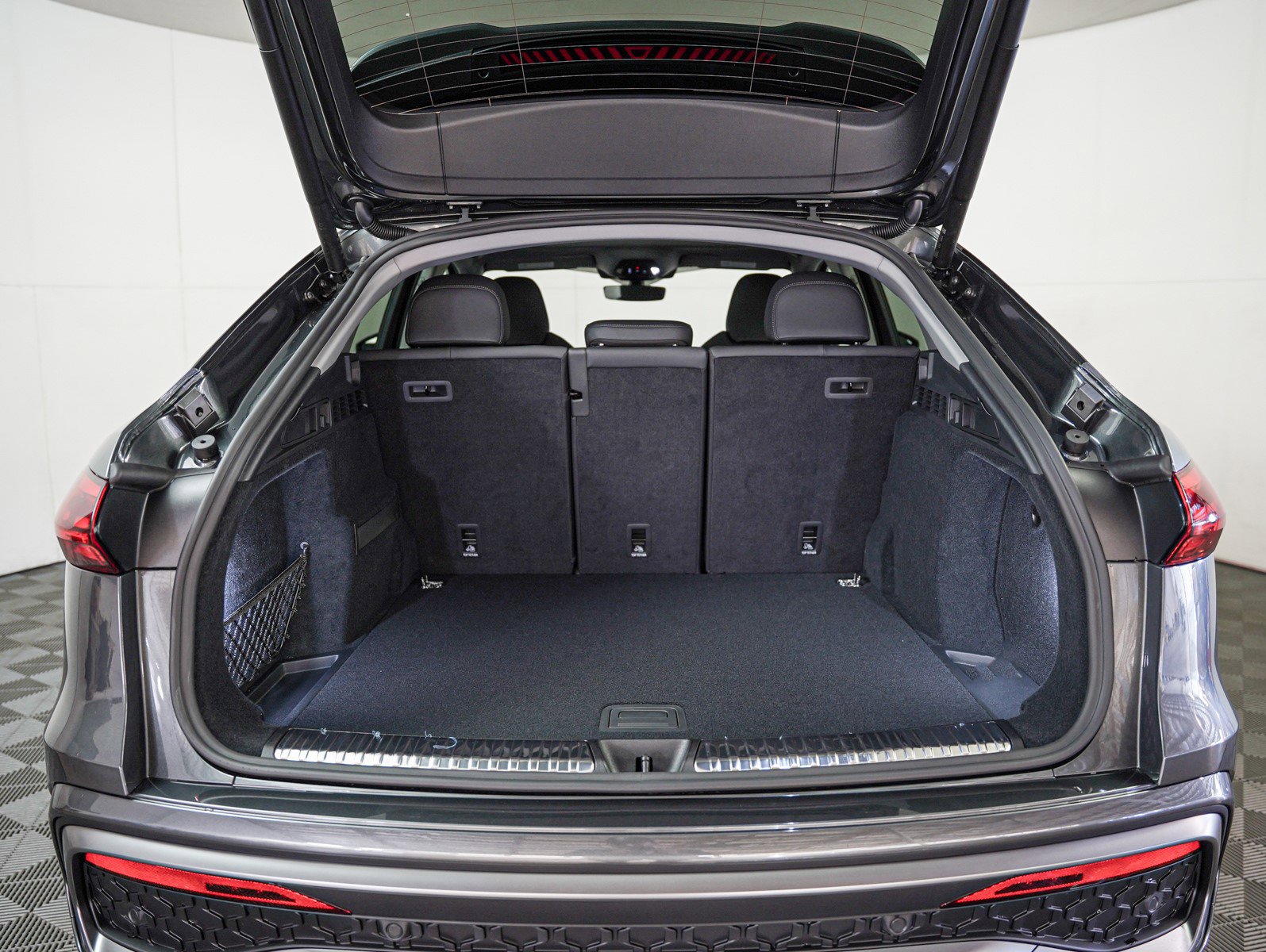 New 2025 Audi Q5 Premium Plus image 8