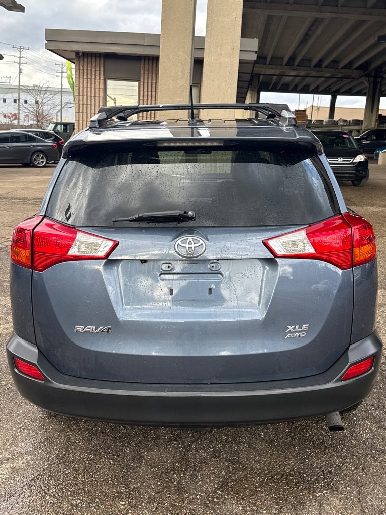 Used 2013 Toyota RAV4 XLE image 7
