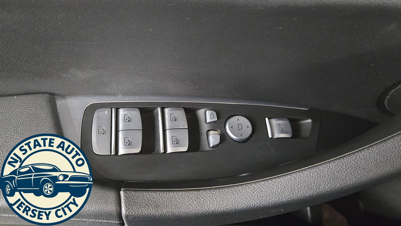 Used 2021 BMW X3 xDrive30i w/ M Sport Package image 27