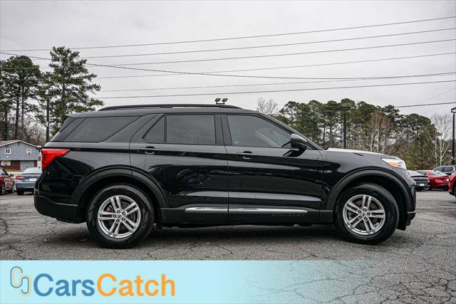 Used 2020 Ford Explorer XLT image 2