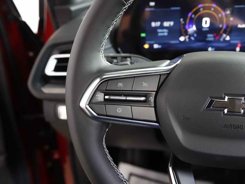 New 2025 Chevrolet Traverse LT w/ Midnight/Sport Edition image 17