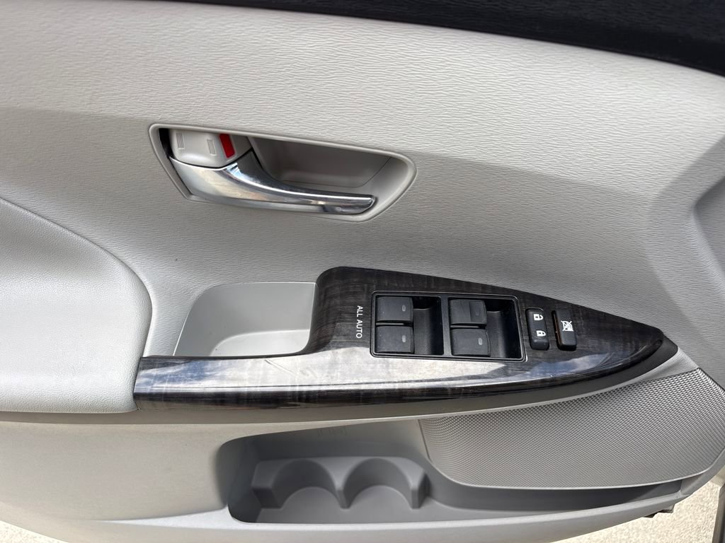 Used 2013 Toyota Venza LE image 5