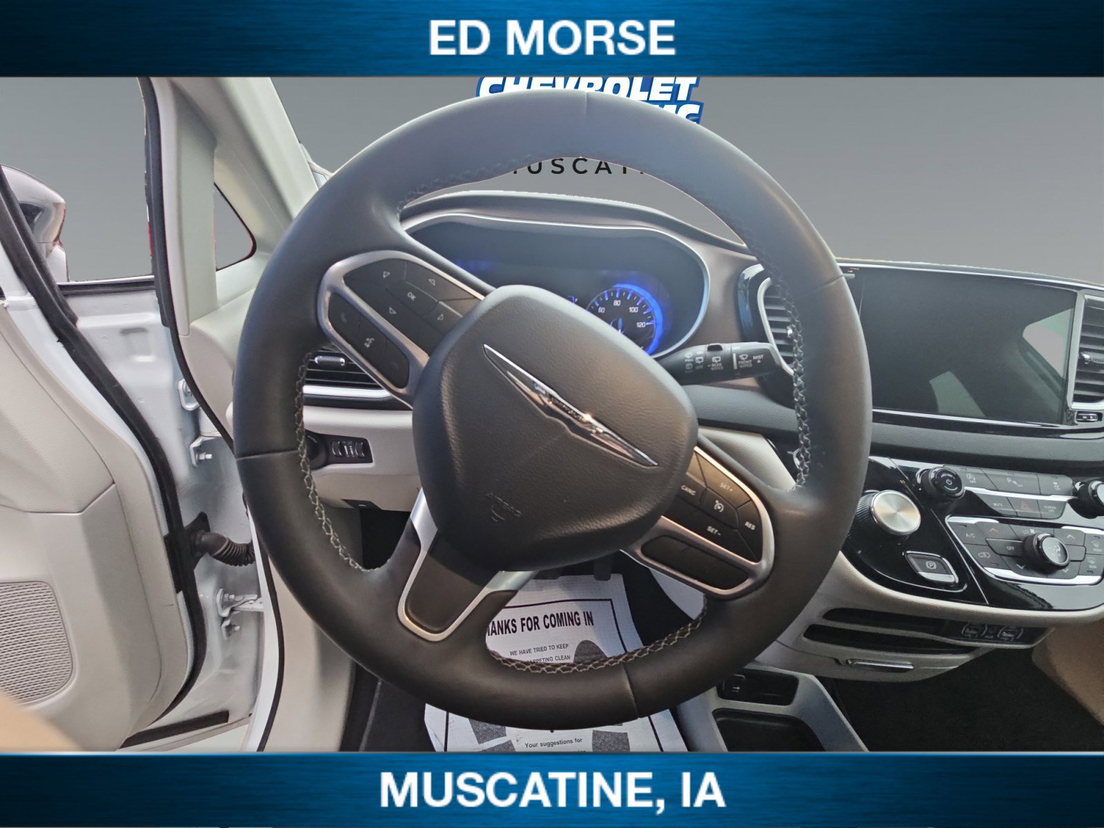 Used 2024 Chrysler Voyager LX image 14