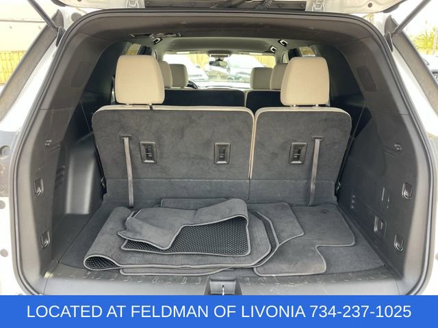 Used 2023 Chevrolet Traverse LS image 24