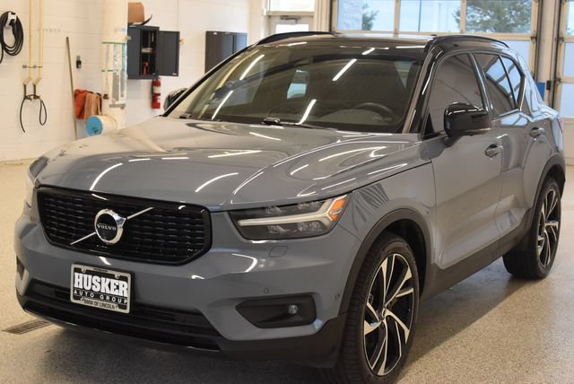 Used 2021 Volvo XC40 T5 R-Design w/ Advanced Package AWD/4WD image 9