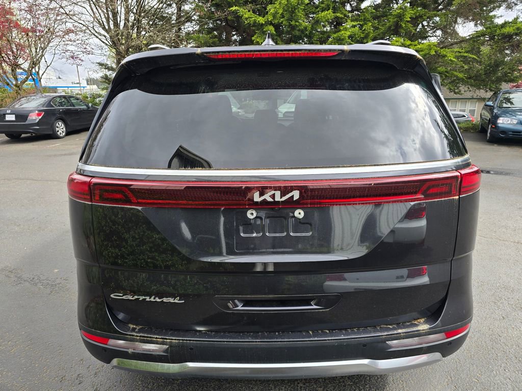Used 2022 Kia Carnival SX FWD image 5