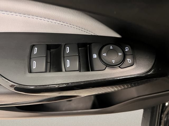 Certified 2025 Chevrolet Trax LT w/ LT Convenience Package FWD image 14