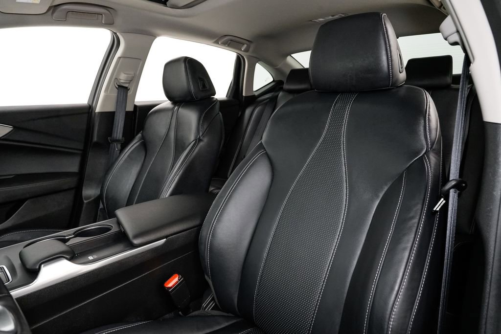 Certified 2025 Acura TLX w/ Technology Package image 10