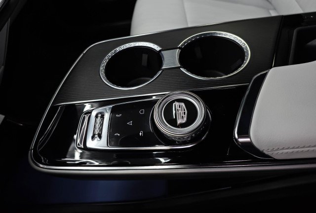 Used 2024 Cadillac Lyriq Luxury RWD image 31