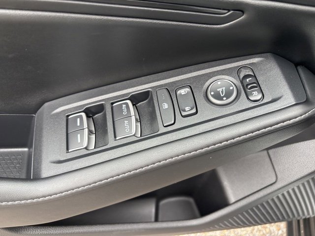 Used 2025 Honda Accord Sport image 21