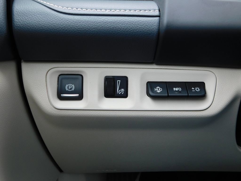 Used 2023 GMC Acadia Denali w/ Denali Technology Package AWD/4WD image 36