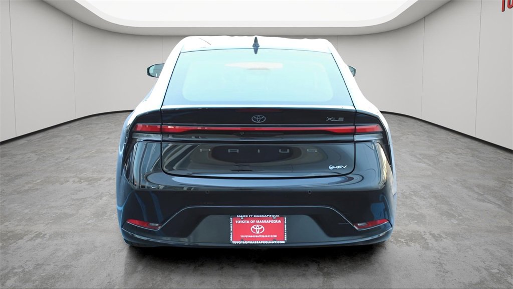 Certified 2023 Toyota Prius XLE image 3