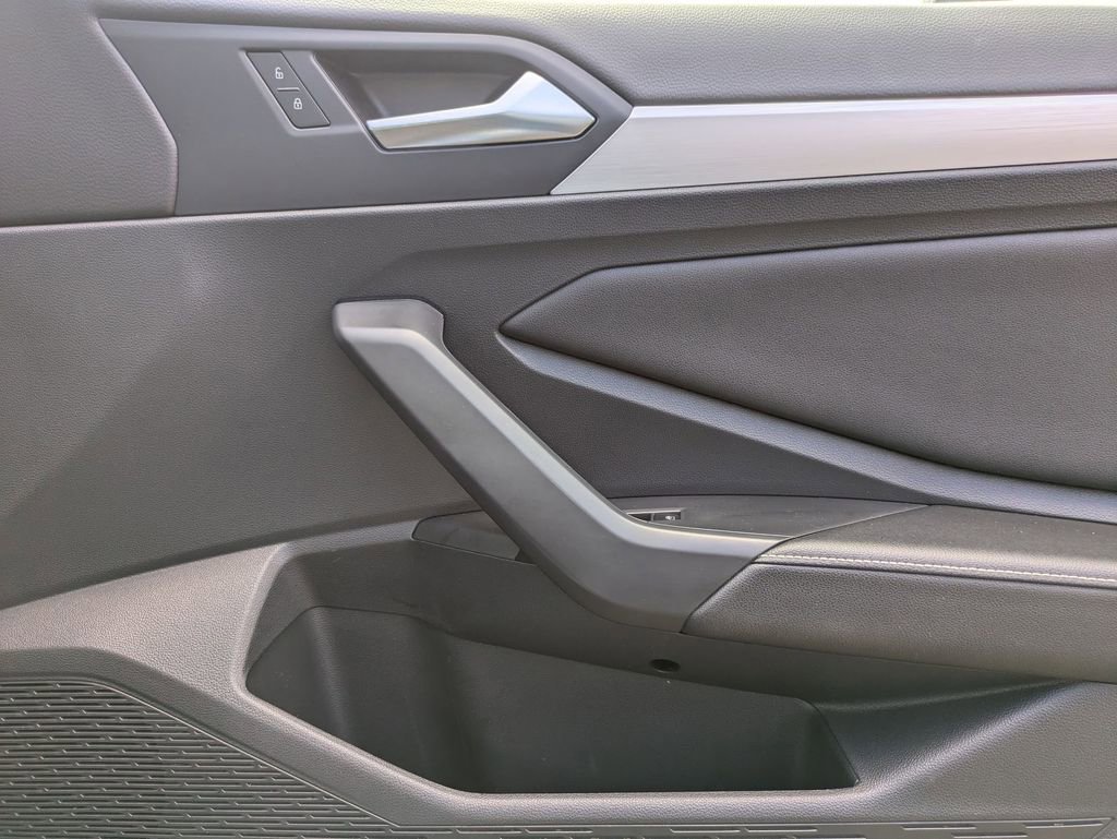 Used 2025 Volkswagen Jetta Sport image 30