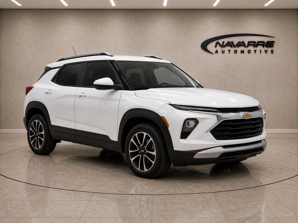Used 2025 Chevrolet TrailBlazer LT FWD image 9