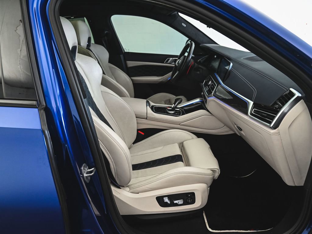 Used 2021 BMW X6 M w/ Competition Package image 39