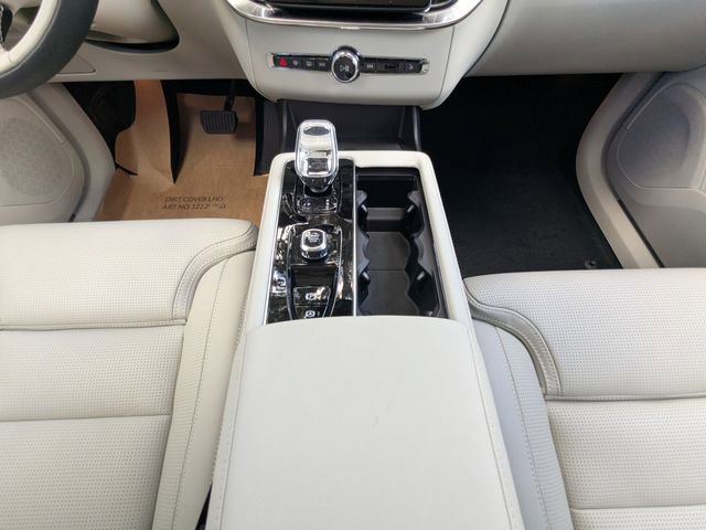 New 2026 Volvo XC90 B6 Ultra image 19