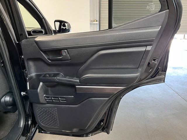 Used 2025 Toyota 4Runner SR5 AWD/4WD image 15