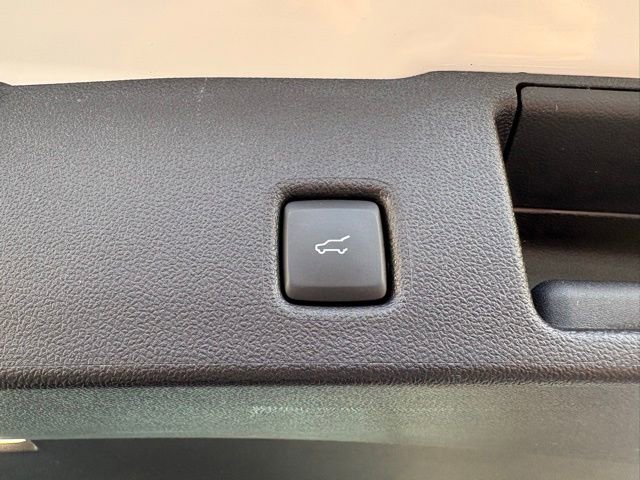 New 2026 Ford Escape SE w/ Class II Trailer Tow Package image 33