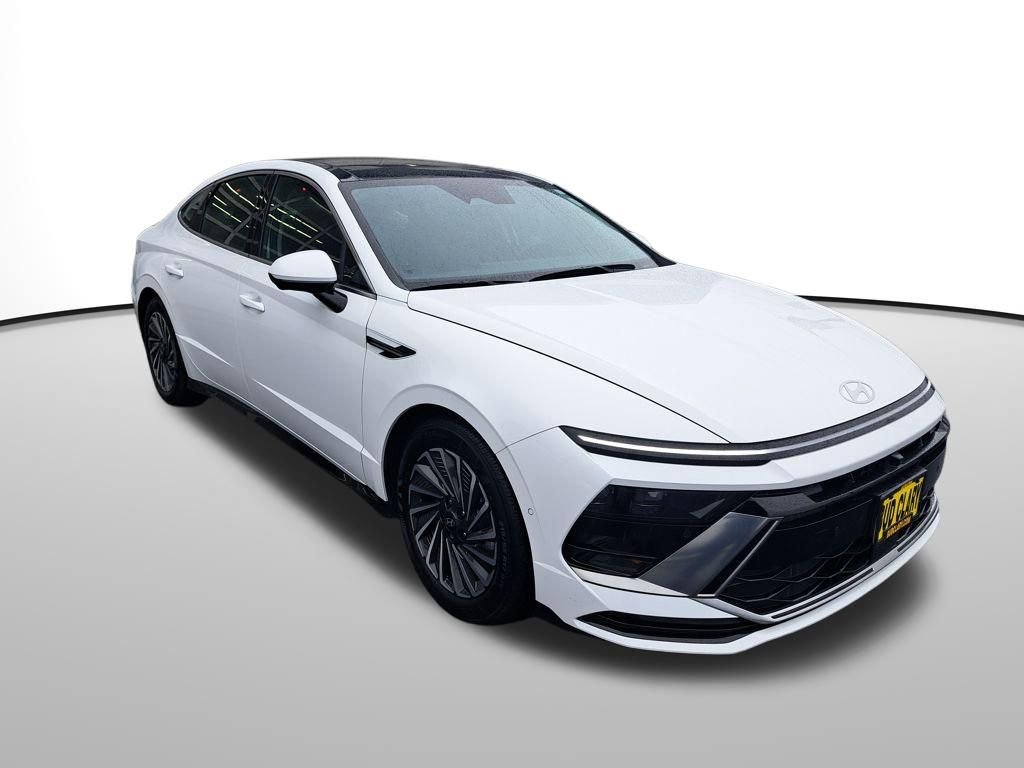 Used 2025 Hyundai Sonata Limited image 8