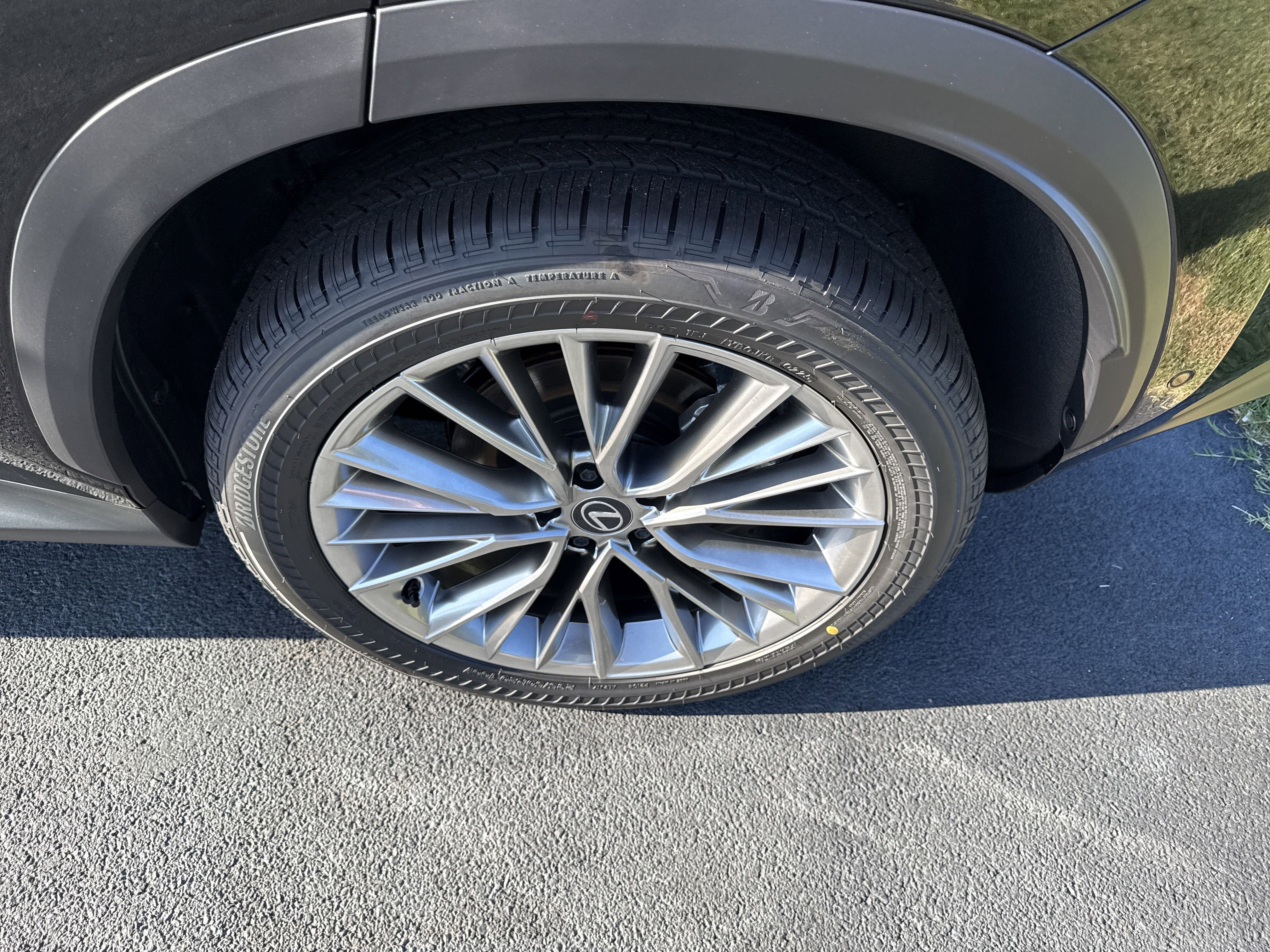 Used 2025 Lexus NX 300h AWD w/ Luxury Package image 12