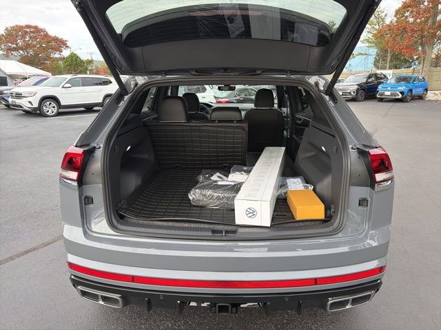 New 2026 Volkswagen Atlas Cross Sport SEL Premium R-Line image 23
