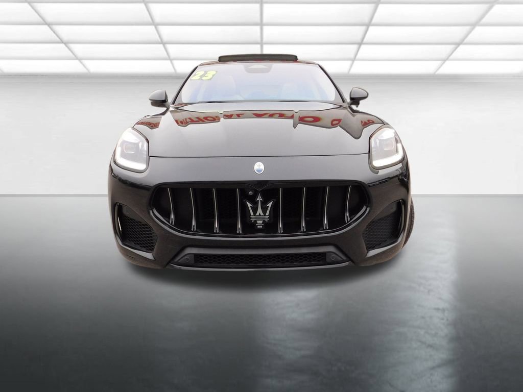 Used 2023 Maserati Grecale GT image 3