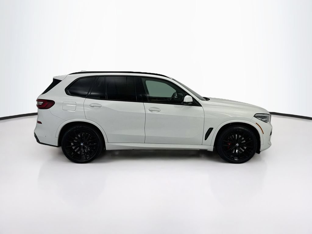 Used 2021 BMW X5 xDrive40i w/ M Sport Package AWD/4WD image 4
