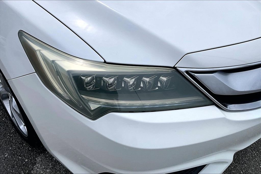 Used 2016 Acura ILX FWD image 39