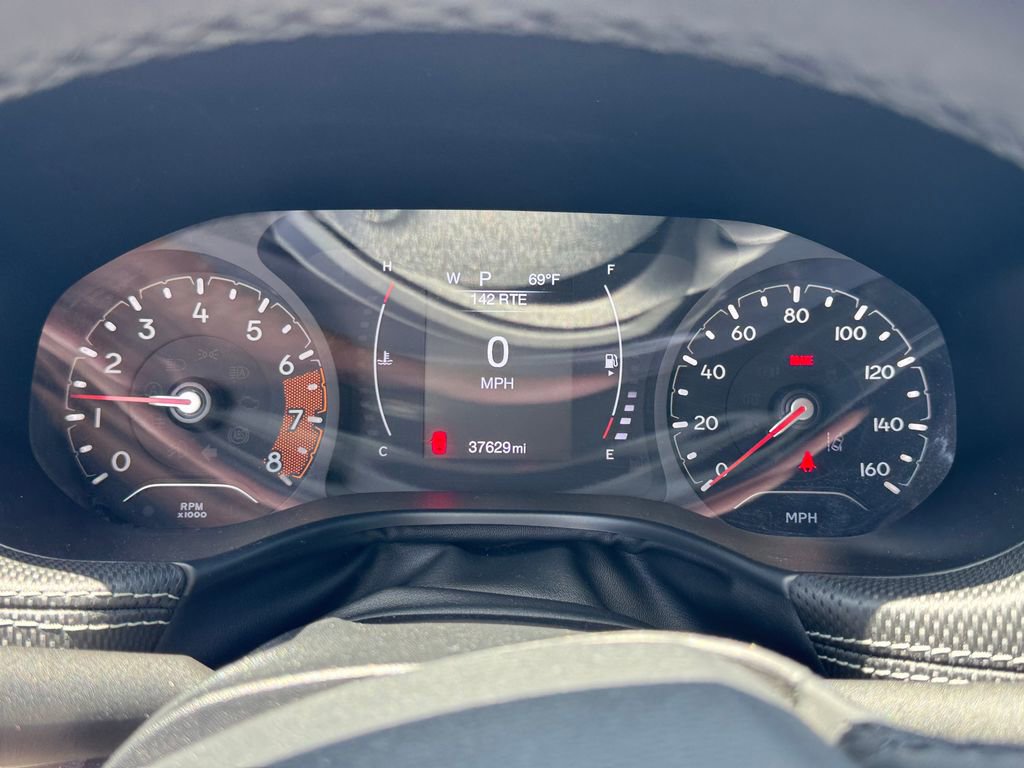 Used 2022 Jeep Compass Latitude FWD image 25