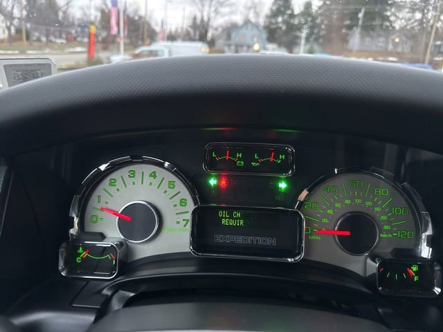 Used 2013 Ford Expedition Limited image 27