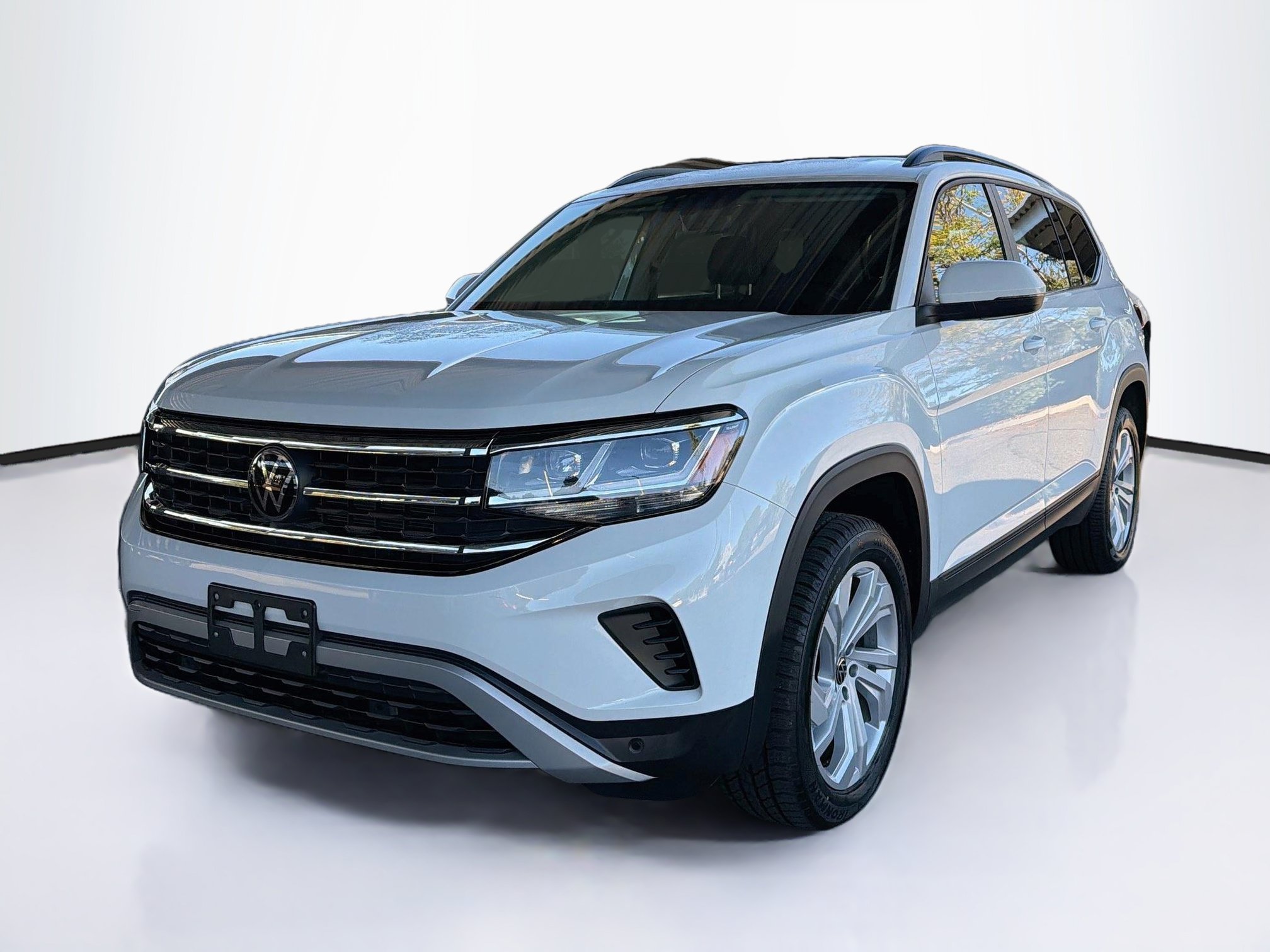 Used 2023 Volkswagen Atlas SE AWD/4WD image 3