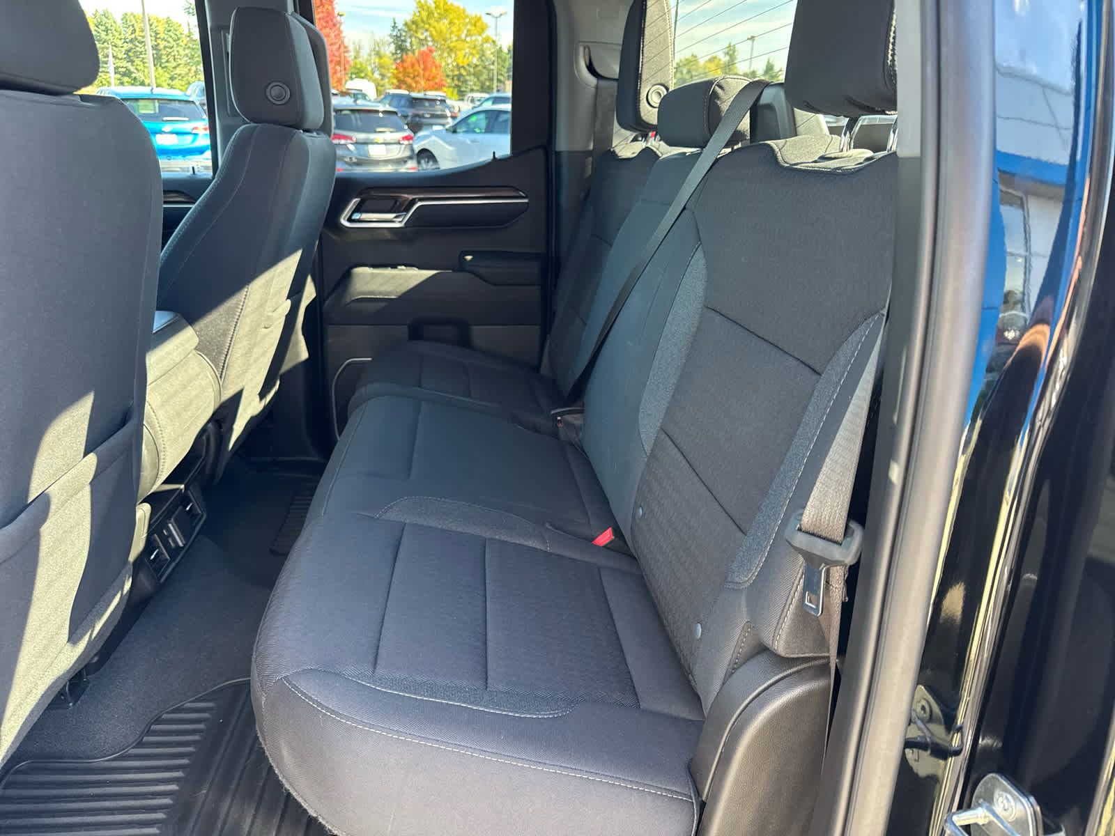 Used 2023 Chevrolet Silverado 1500 LT image 14