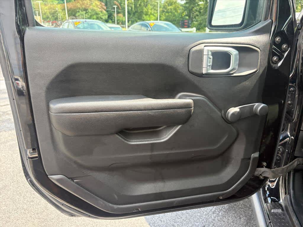 Used 2022 Jeep Gladiator Sport AWD/4WD image 21