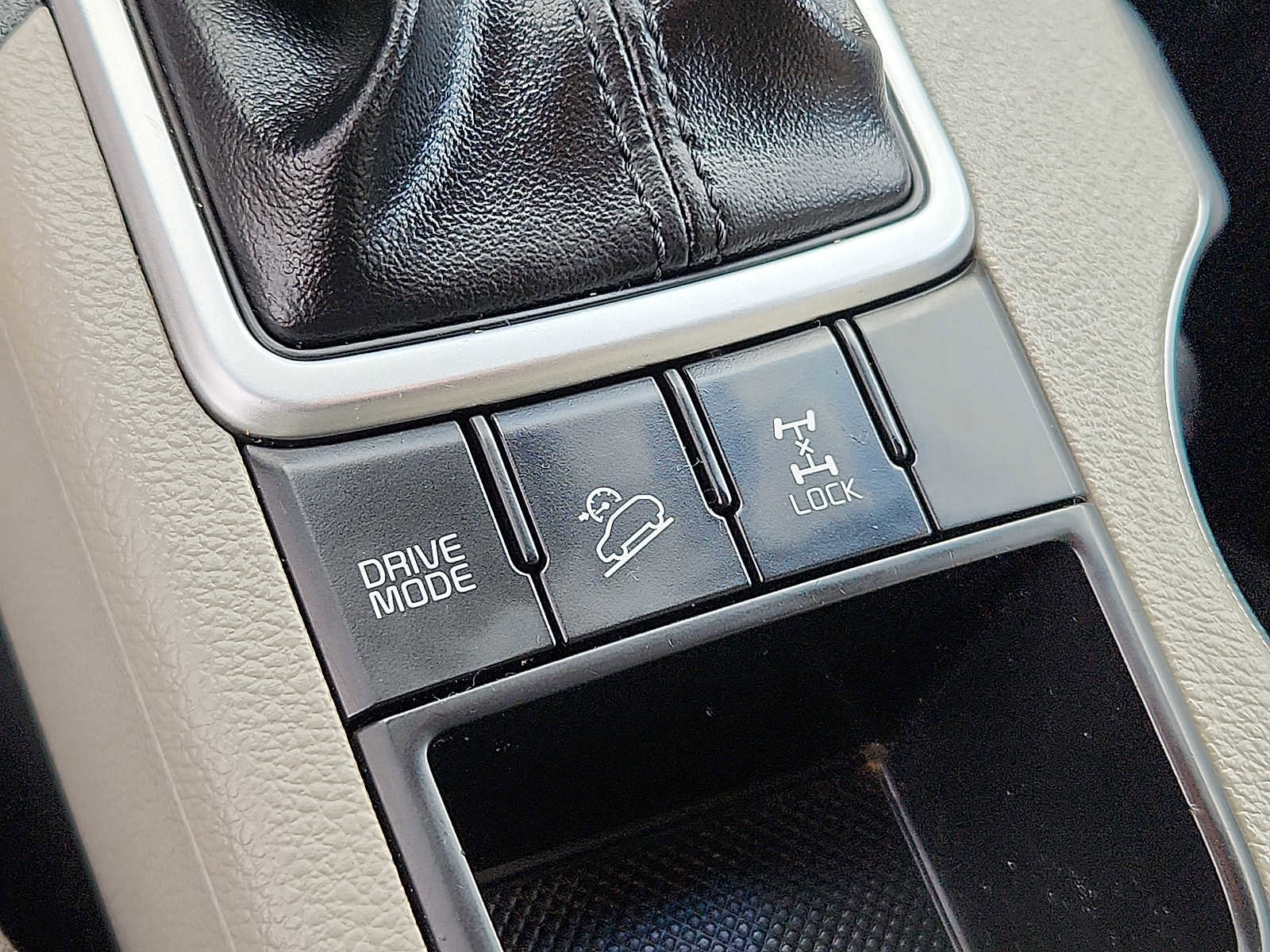 Used 2020 Kia Sportage LX image 24