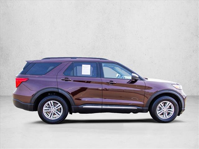 Used 2020 Ford Explorer XLT w/ Comfort Package AWD/4WD image 4