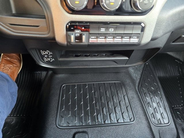 Used 2025 RAM 5500 Tradesman image 16