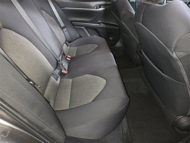 Used 2020 Toyota Camry LE image 20
