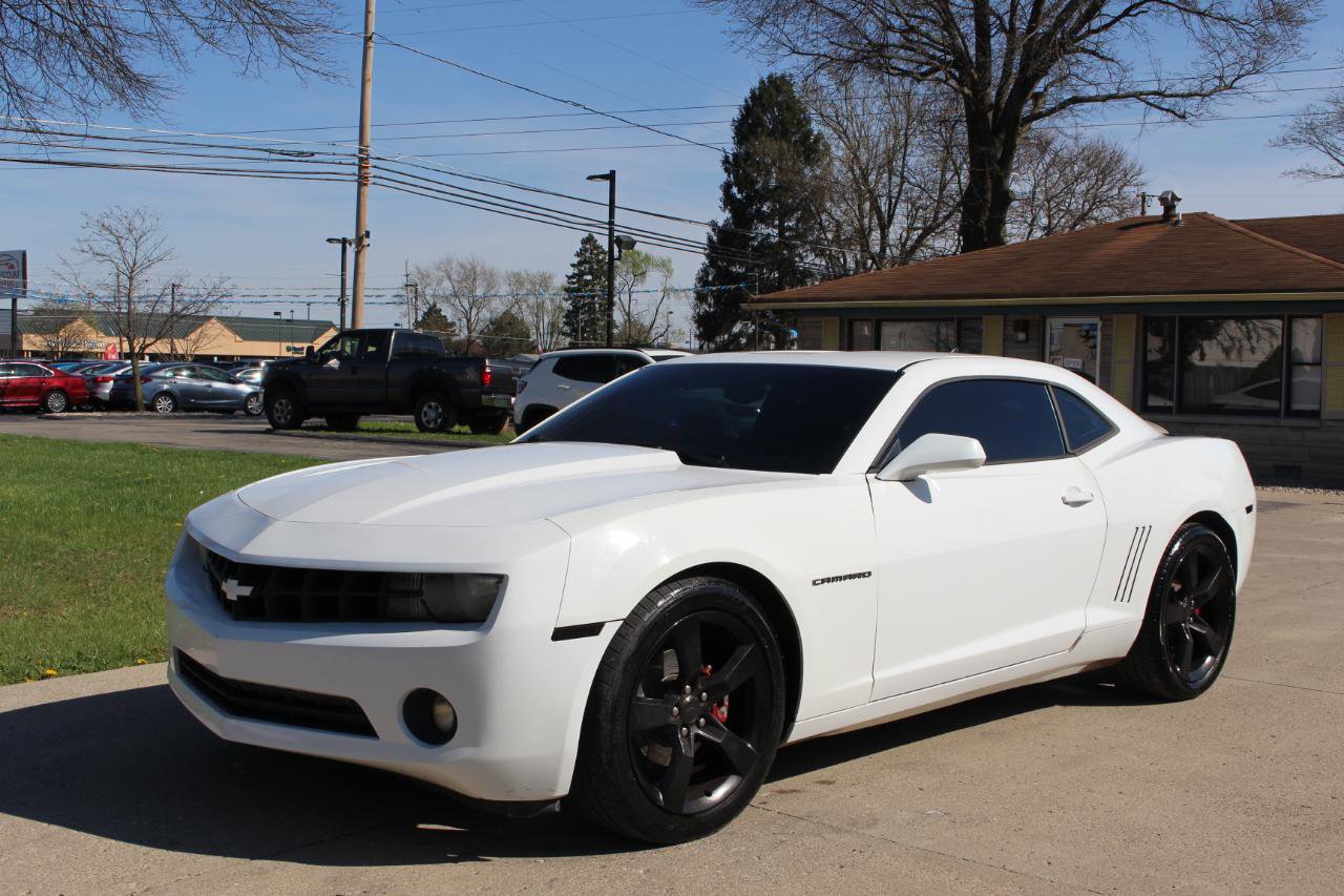 Used 2012 Chevrolet Camaro LS RWD image 5