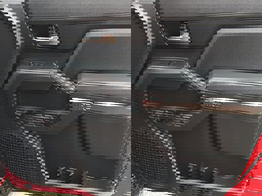 Used 2025 Toyota Tacoma TRD Off-Road image 23