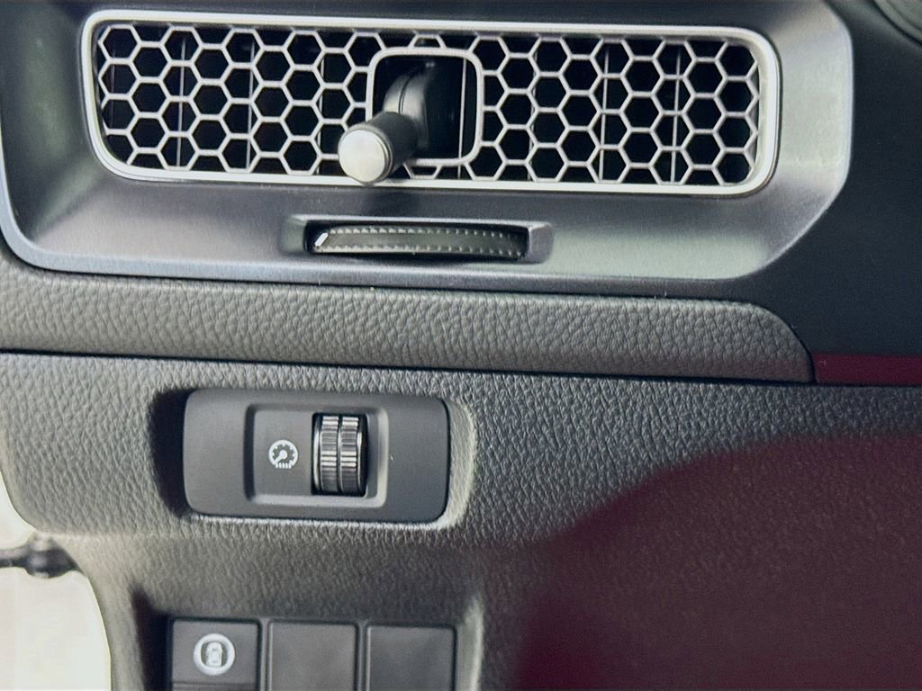 Used 2025 Honda Civic Type R image 11